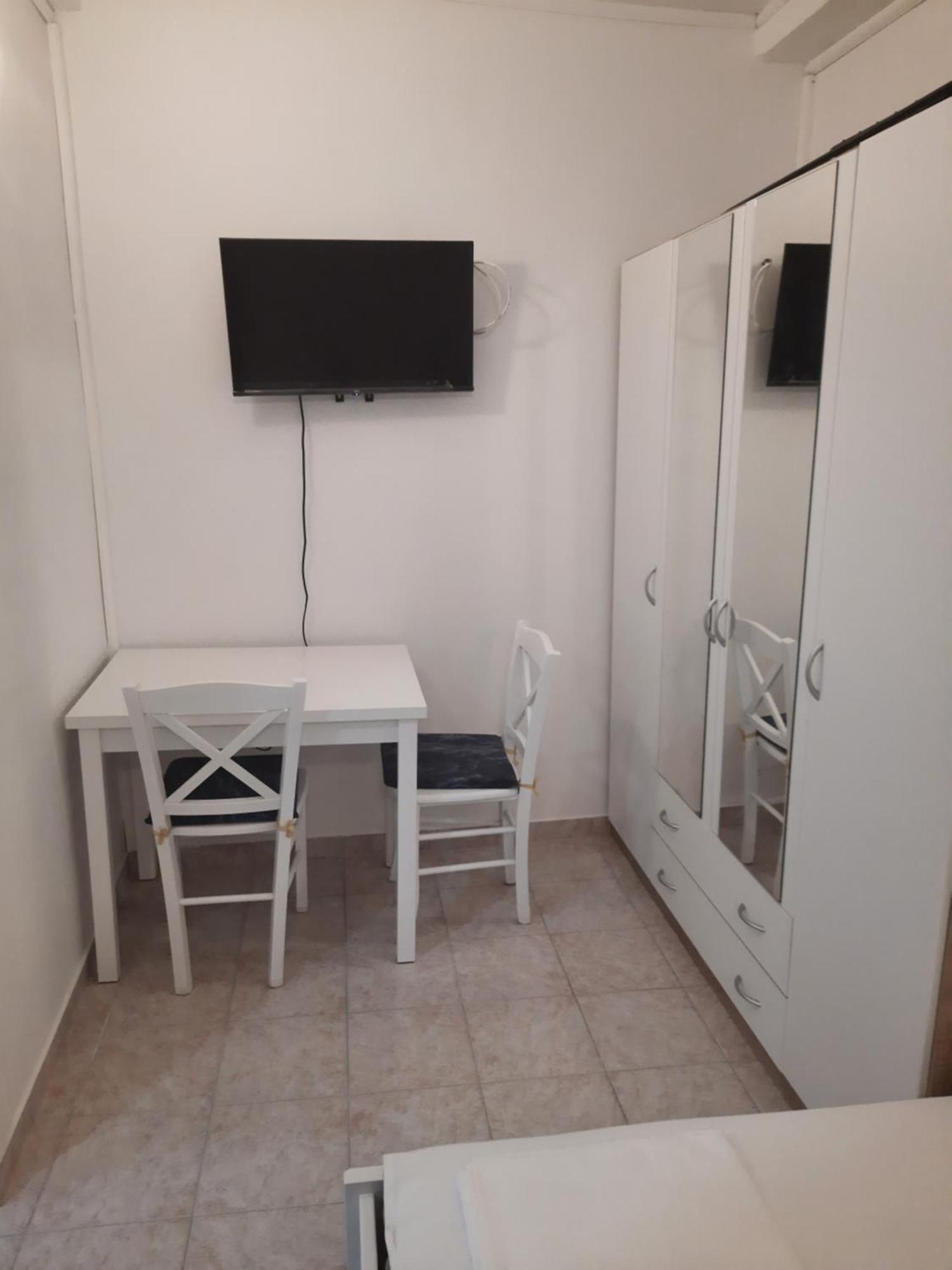 Apartmani Ana-Lora Lopar Exterior foto